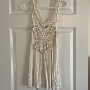 Venus Size Medium White Top